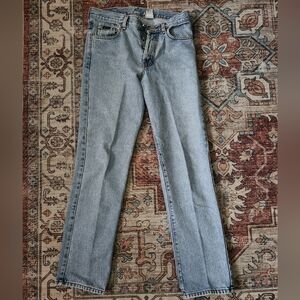 Women’s Light Wash Straight Leg Jeans - Classic Casual